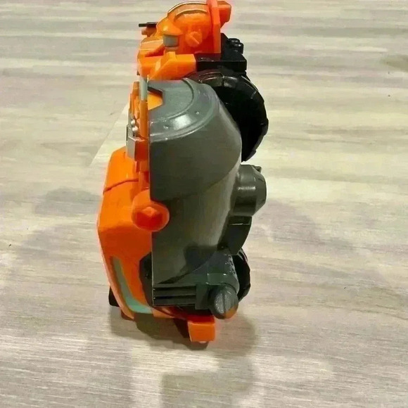 Rescan WEDGE Construction-Bot (Cement Truck) Transformers Rescue Bots Academy - Picture 2 of 7